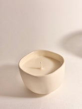 Load image into Gallery viewer, pottery candle 3.5oz