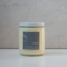 Load image into Gallery viewer, jasmine &amp; sweet pea candle

