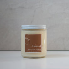 Load image into Gallery viewer, sweet nutmeg &amp; white clove candle
